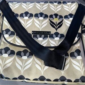 Petunia Pickle Bottom Diaper Bag Shoulder Strap Backpack Neutral Floral Vegan